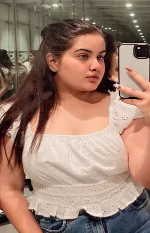 call girls in Indirapuram