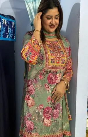 Independent Call Girls in Indirapuram